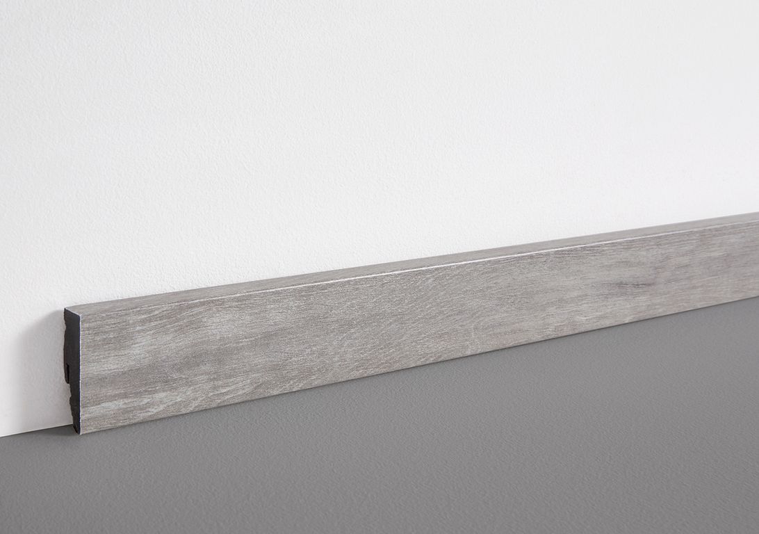 Plinthe  , PVC, décor Bois chêne taupe, h.5.00 x L. 240.00 cm