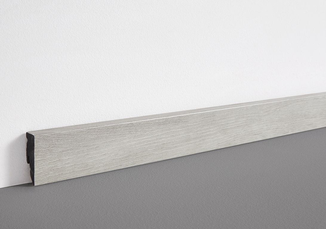 Plinthe  , PVC, décor Bois gris polaire, h.5.00 x L. 240.00 cm