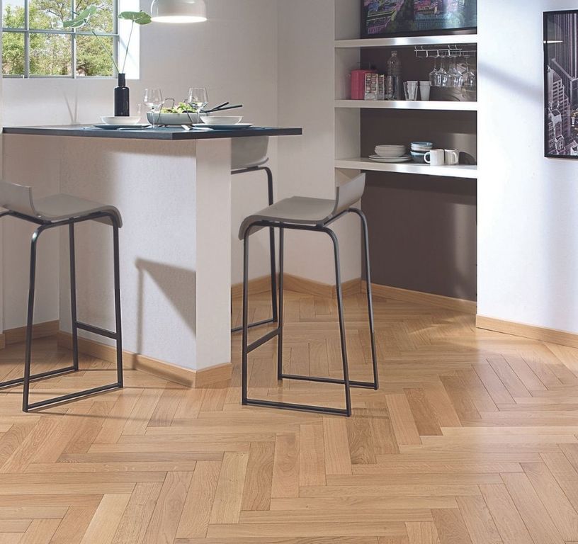 Parquet contrecollé CASTELLA 90 CHENE AUTHENTIQUE, chêne naturel, verni, larg. 9.00 cm