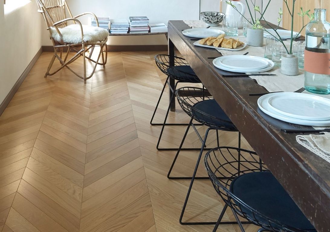 Parquet contrecollé ELEGANCE 90 CHENE COURANT, chêne miel, verni, larg. 9.00 cm