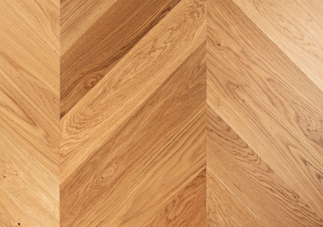 Parquet contrecollé POINT DE HONGRIE 130 CHENE COURANT, chêne naturel, verni, larg. 13.00 cm