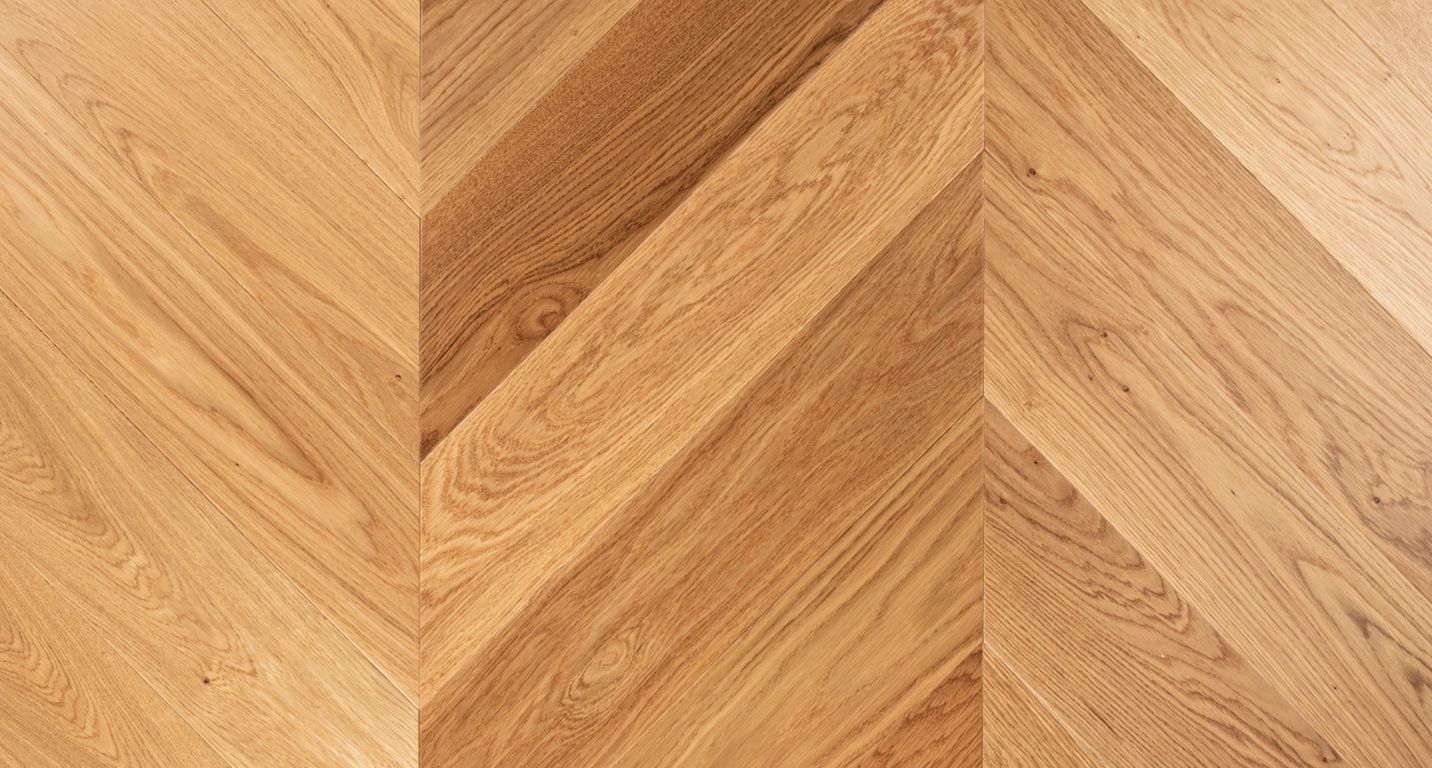 Parquet contrecollé POINT DE HONGRIE 130 CHENE COURANT, chêne naturel, verni, larg. 13.00 cm