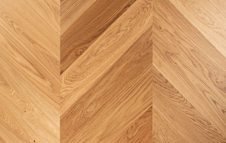 Parquet contrecollé POINT DE HONGRIE 130 CHENE COURANT, chêne naturel, verni, larg. 13.00 cm