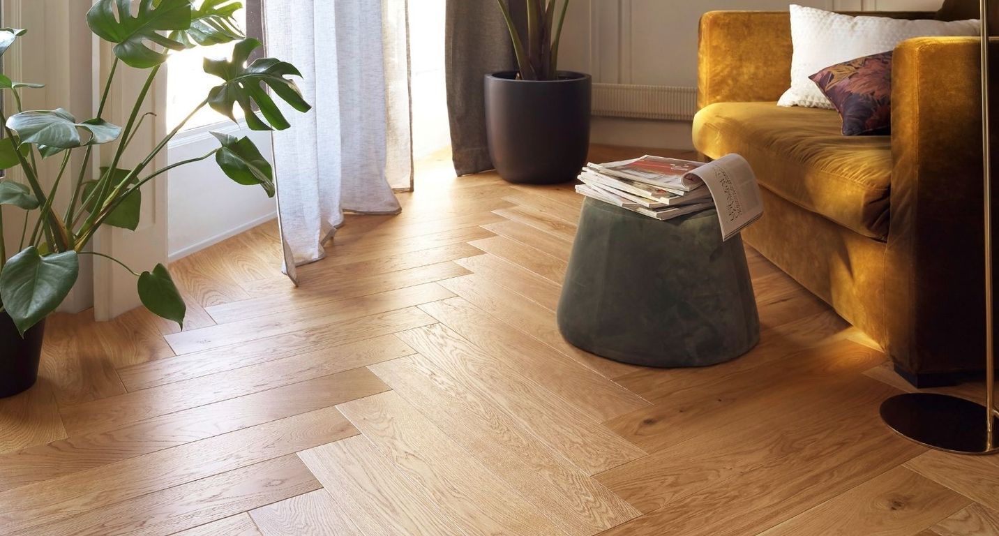 Parquet contrecollé CHAMBORD 130 CHENE COURANT new clic, chêne naturel, verni, larg. 13.00 cm