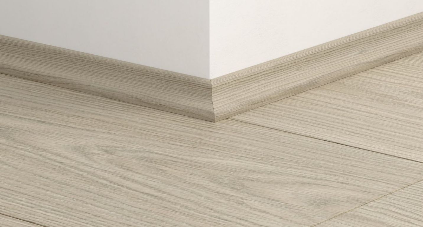 Moulure  Quick Step, PVC, décor Bois naturel clair, h.1.70 x L. 240.00 cm