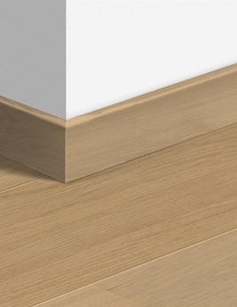 Plinthe  Quick Step, Mdf placage bois, décor Bois pur clair extra mat, h.8.00 x L. 240.00 cm
