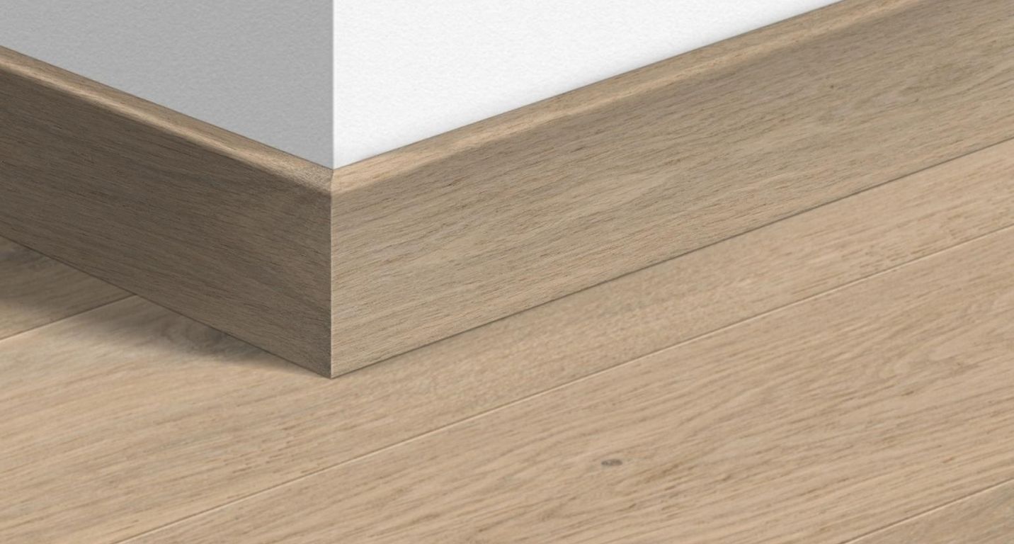 Plinthe  Quick Step, Mdf placage bois, décor Bois himalaya blanc extra mat, h.8.00 x L. 240.00 cm