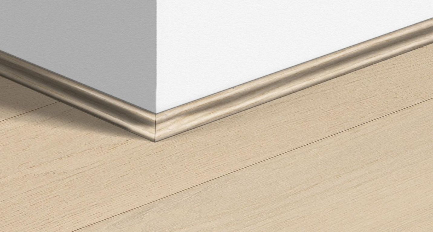 Contre-plinthe  Quick Step, Mdf placage bois, décor Bois polaire mat, h.1.70 x L. 240.00 cm