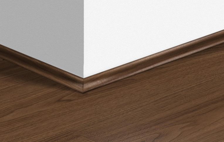 Quart de rond Quick Step, Mdf, décor Bois noyer chic, h.1.70 x L. 240.00 cm