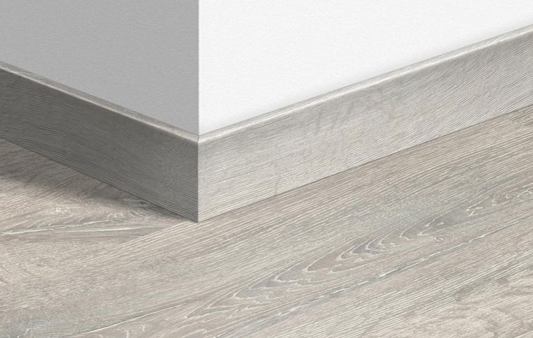 Plinthe Quick Step, Mdf, décor Bois vieilli patiné blanc, h.5.80 x L. 240.00 cm