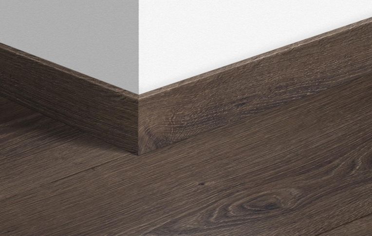Plinthe Quick Step, Mdf, décor Bois désert marron foncé brossé, h.5.80 x L. 240.00 cm
