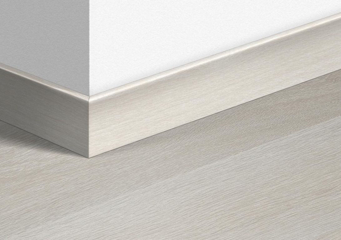 Plinthe  Quick Step, Mdf, décor Bois chene patr gris clair, h.5.80 x L. 240.00 cm