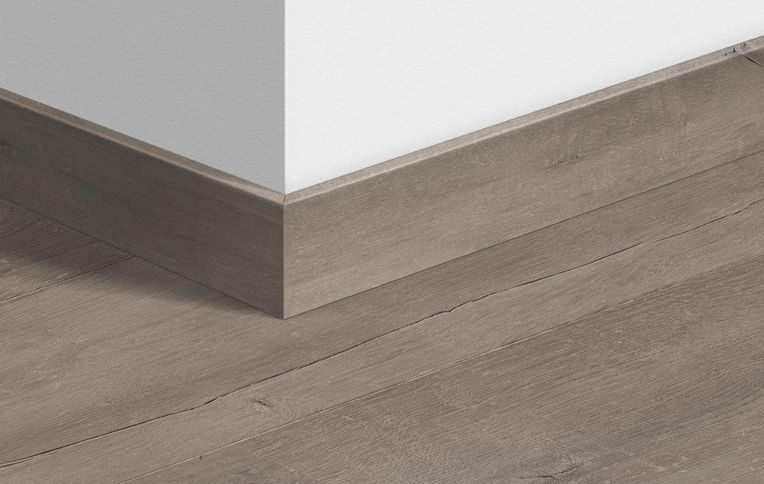 Plinthe pour sols stratifiés Quick Step, Mdf, décor Bois patiné gris, h.5.80 x L. 240.00 cm