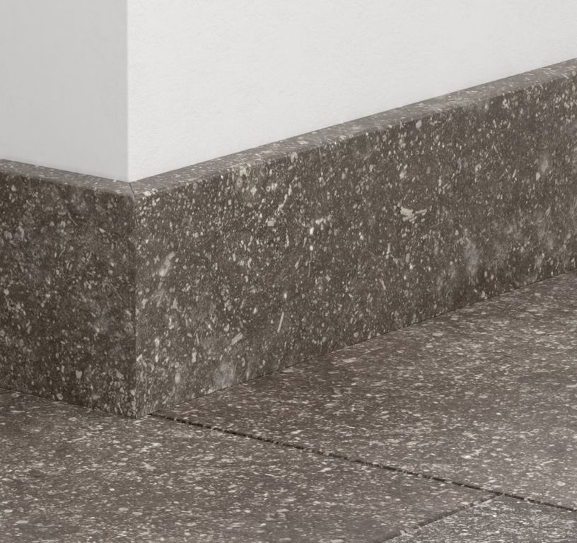 Plinthe pour sols stratifiés Quick Step, Mdf, décor Carrelage gris foncé, h.5.80 x L. 240.00 cm