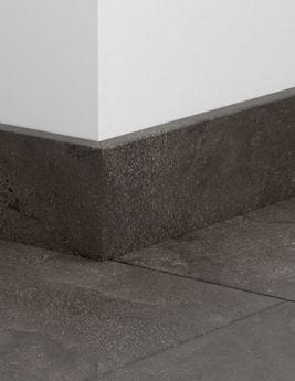 Plinthe pour sols stratifiés Quick Step, Mdf, décor Carrelage gris, h.5.80 x L. 240.00 cm