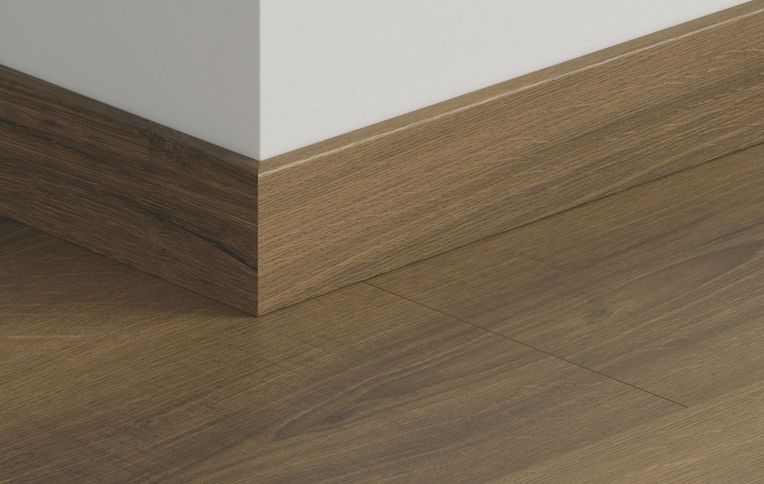 Plinthe pour sols stratifiés Quick Step, Mdf, décor Bois marron, h.5.80 x L. 240.00 cm