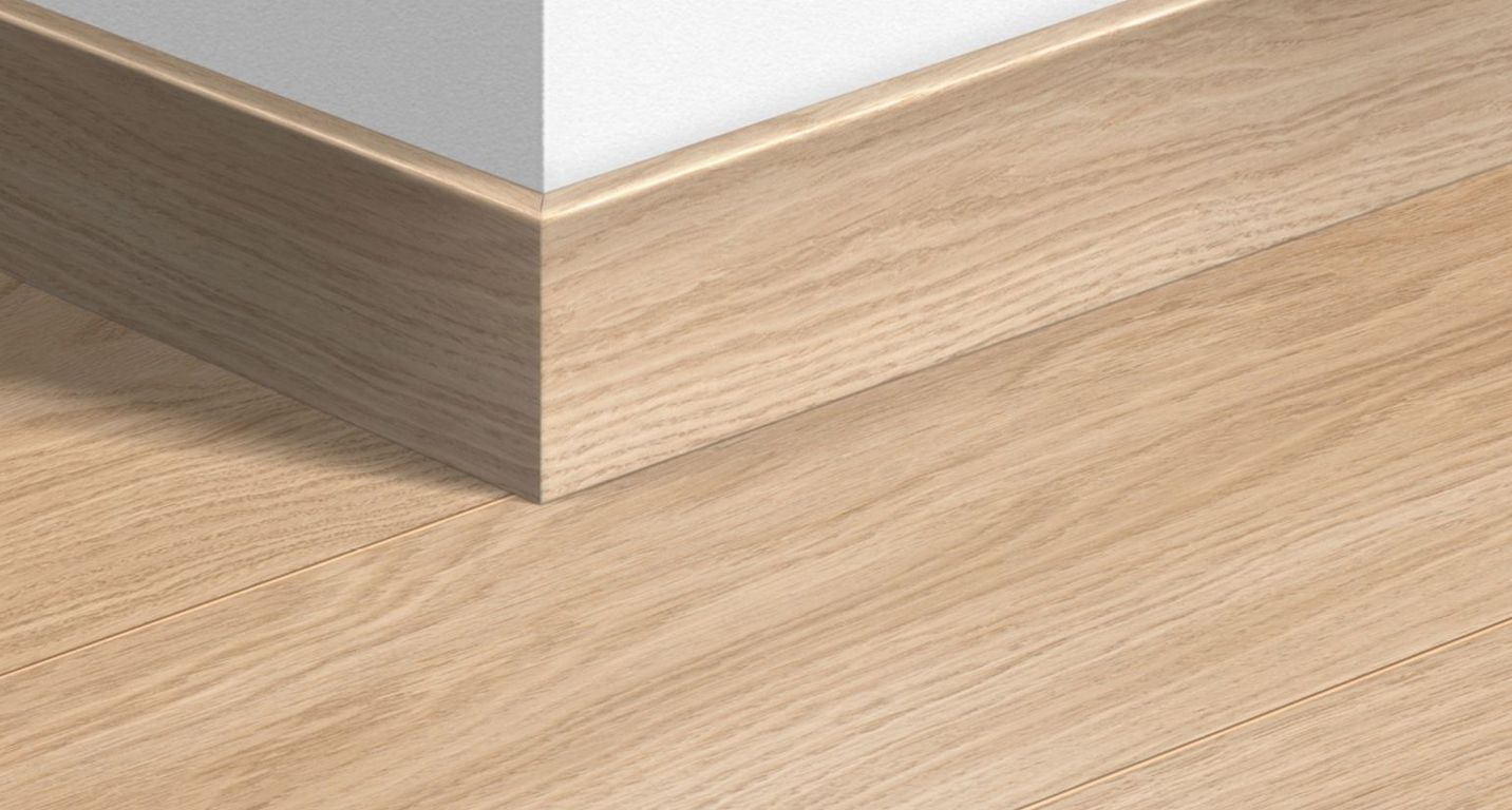 Plinthe  Quick Step, Mdf, décor Bois verni blanc, h.7.70 x L. 240.00 cm
