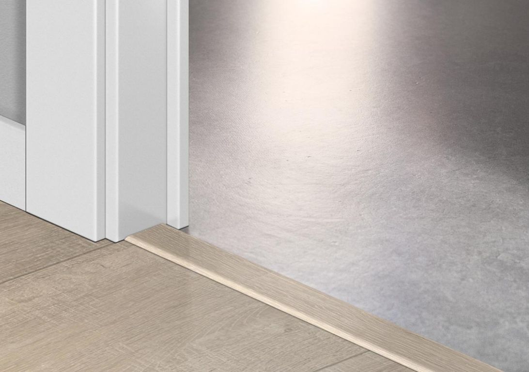 Profilé multi fonction INCIZO STRATIFIE Quick Step, mdf, décor chêne raboté beige , l.4.80 x L. 215.00 cm