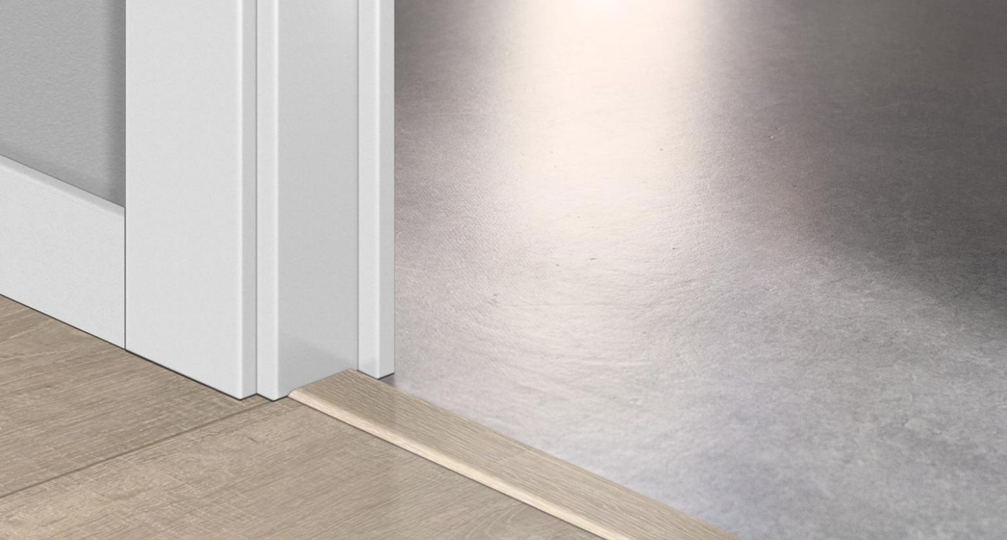 Profilé multi fonction INCIZO STRATIFIE Quick Step, mdf, décor chêne raboté beige , l.4.80 x L. 215.00 cm