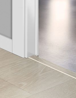 Profilé multi fonction INCIZO STRATIFIE  Quick Step, Mdf, décor chêne gris, l.4.80 x L. 215.00 cm