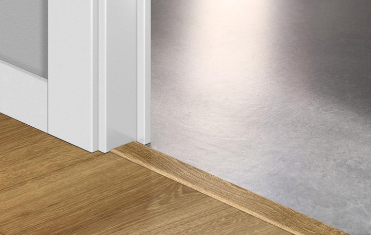 Profilé multi fonction INCIZO STRATIFIE Quick Step, mdf, décor chêne naturel, l.4.80 x L. 215.00 cm