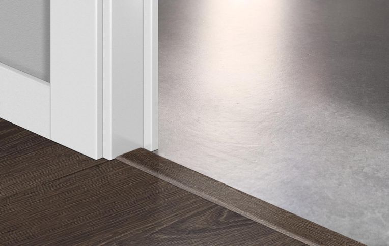 Profilé multi fonction INCIZO STRATIFIE Quick Step, mdf, décor chêne marron foncé , l.4.80 x L. 215.00 cm