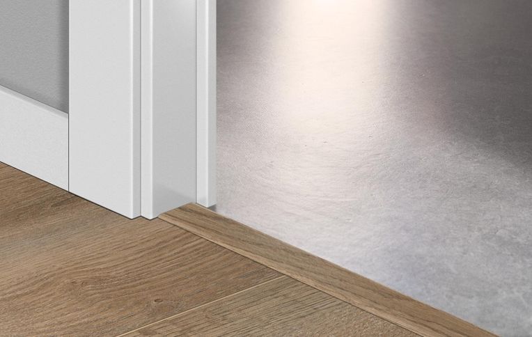 Profilé multi fonction INCIZO STRATIFIE Quick Step, mdf, décor chene soft brun clair, l.4.80 x L. 215.00 cm