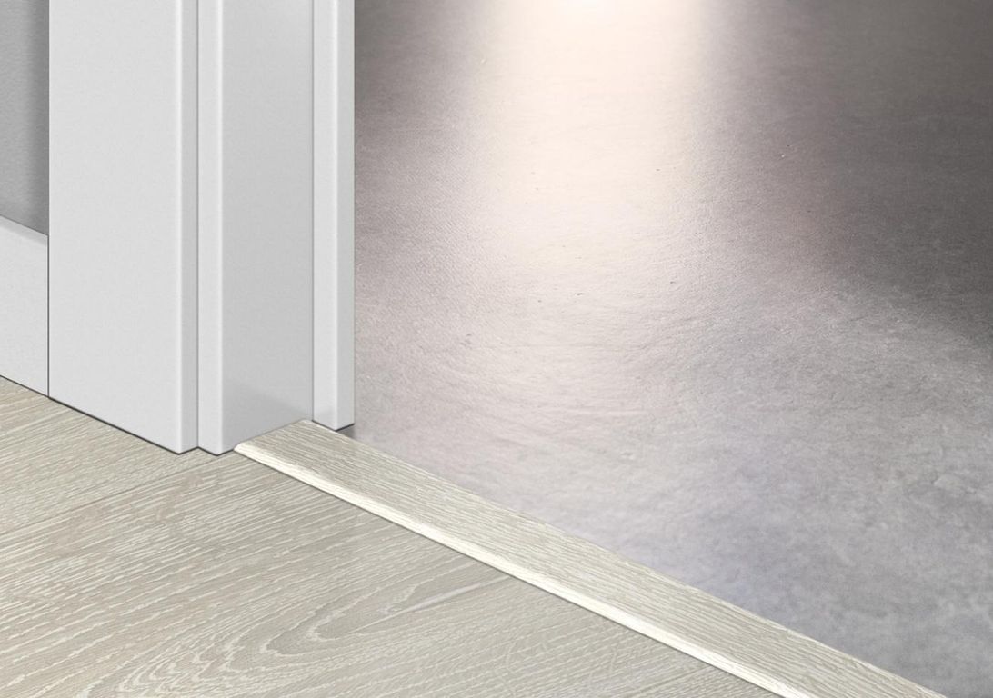 Profilé multi fonction INCIZO STRATIFIE Quick Step, mdf, décor chene patine clair, l.4.80 x L. 215.00 cm