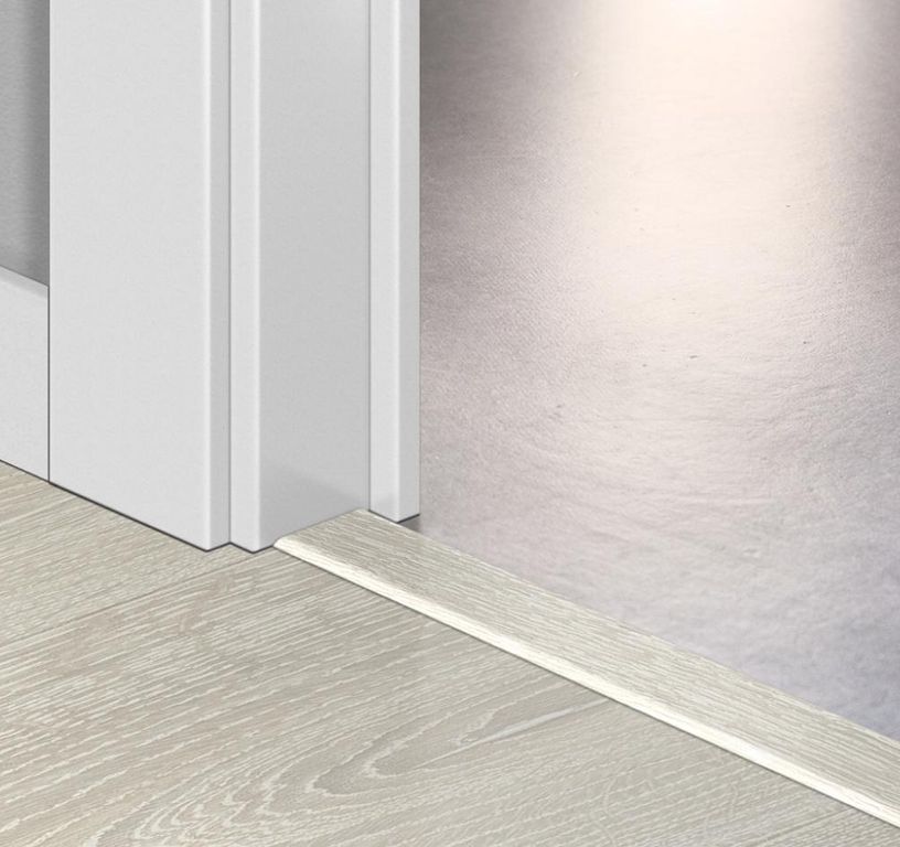 Profilé multi fonction INCIZO STRATIFIE Quick Step, mdf, décor chene patine clair, l.4.80 x L. 215.00 cm