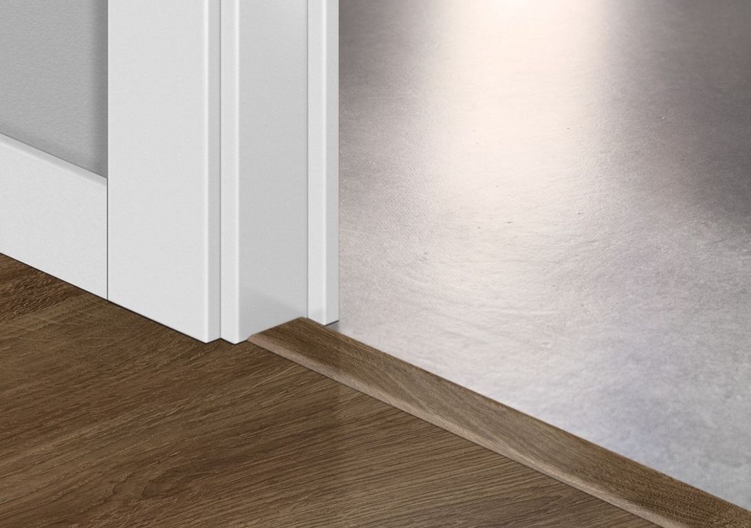 Profilé multi fonction INCIZO STRATIFIE Quick Step, mdf, décor chene newcastle brun, l.4.80 x L. 215.00 cm