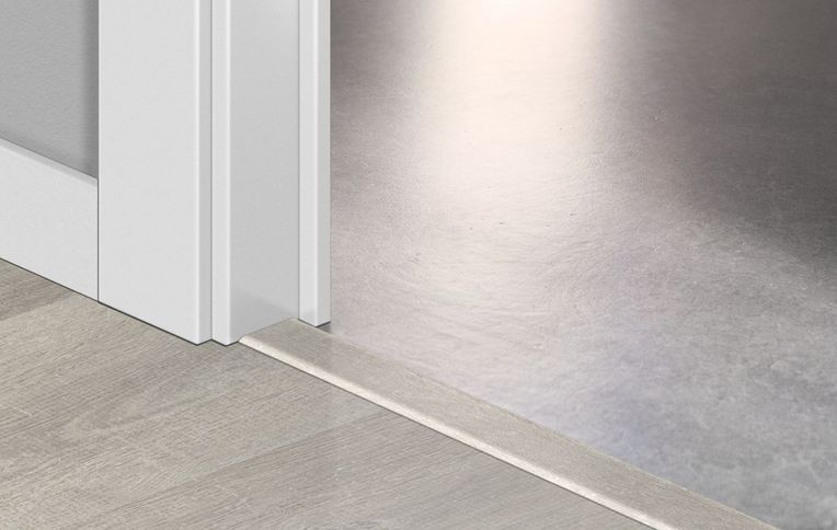 Profilé multi fonction INCIZO STRATIFIE Quick Step, mdf, décor chene venise clair, l.4.80 x L. 215.00 cm