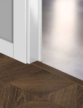 Profilé multi fonction INCIZO STRATIFIE  Quick Step, Mdf, décor  royal oak dark brown, l.4.80 x L. 215.00 cm