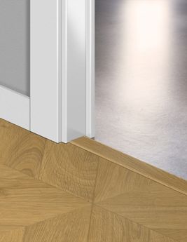 Profilé multi fonction INCIZO STRATIFIE  Quick Step, Mdf, décor chevron oak natural, l.4.80 x L. 215.00 cm