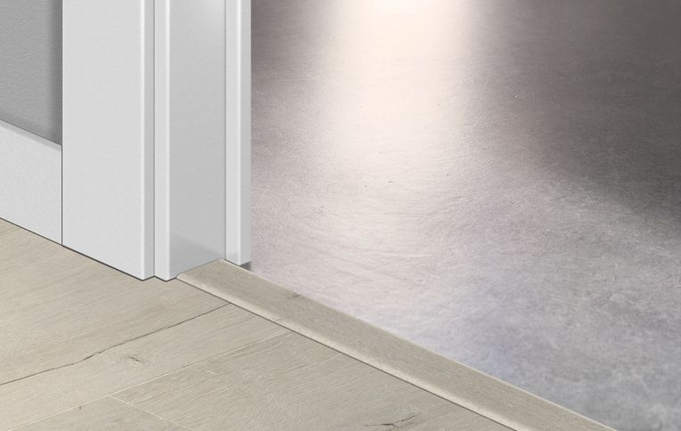 Profilé multi fonction INCIZO STRATIFIE Quick Step, mdf, décor patiné doux, l.4.80 x L. 215.00 cm