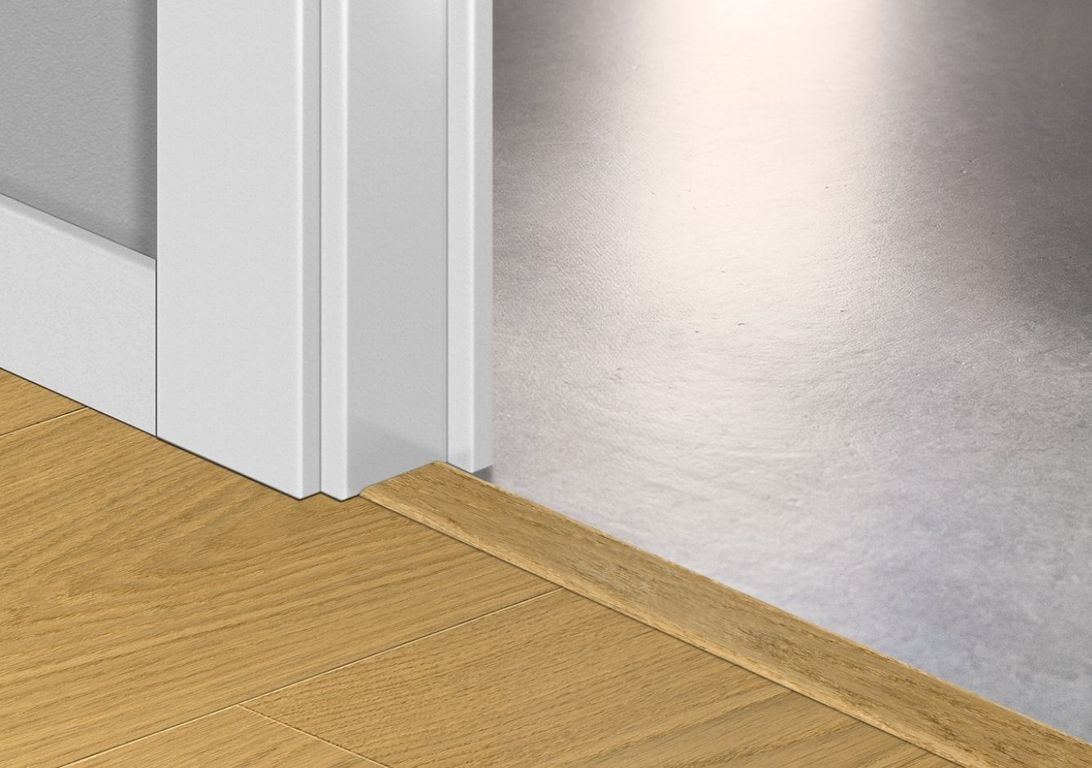 Profilé multi fonction INCIZO STRATIFIE Quick Step, mdf, décor chene verni naturel, l.4.80 x L. 215.00 cm