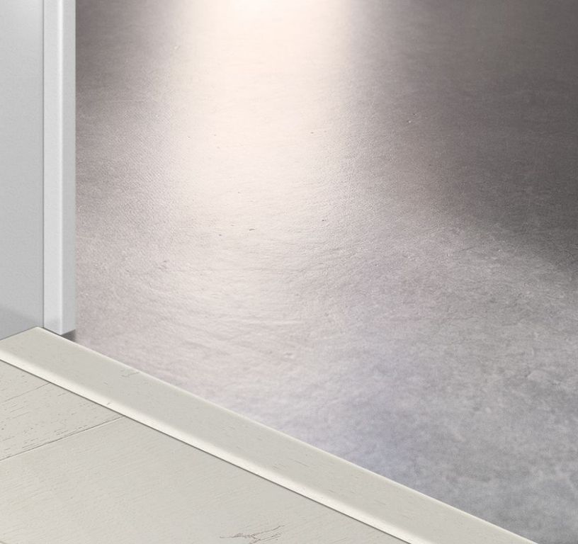 Profilé multi fonction INCIZO STRATIFIE Quick Step, mdf, décor peint blanc, l.4.80 x L. 215.00 cm
