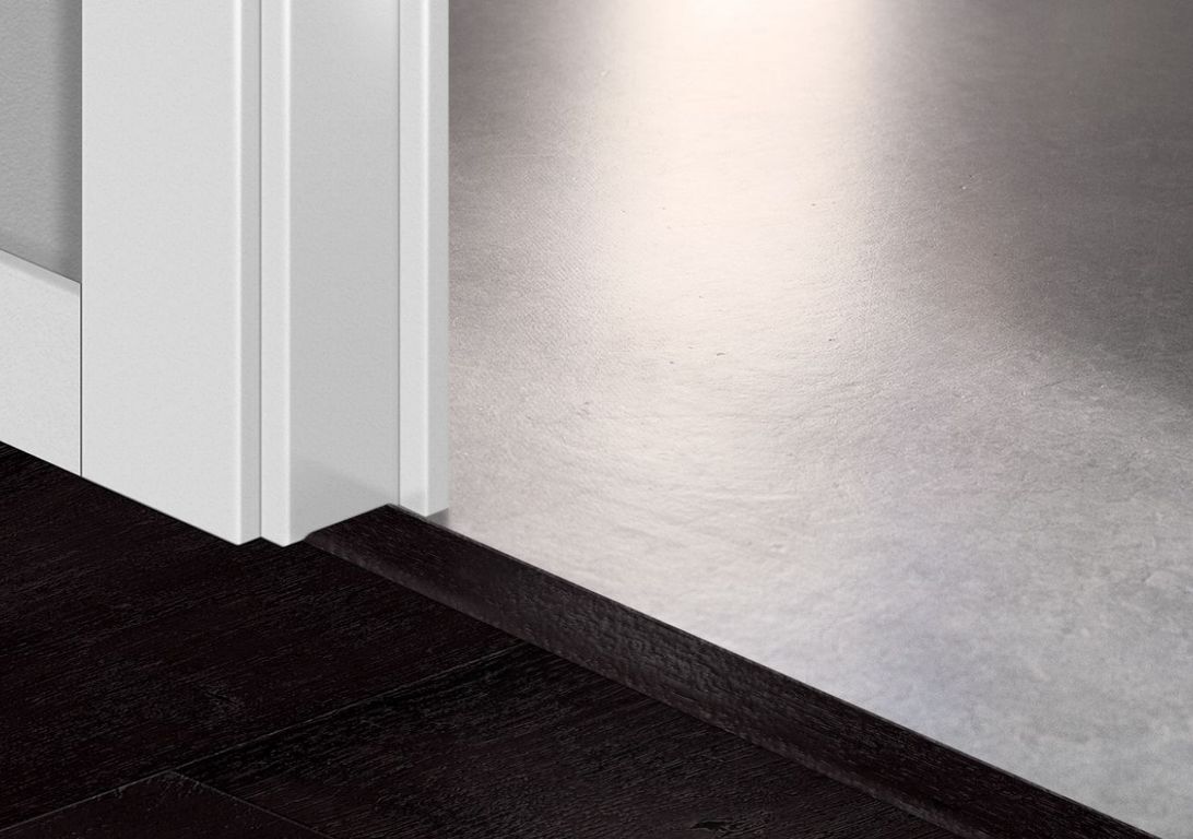 Profilé multi fonction INCIZO STRATIFIE Quick Step, mdf, décor peint noir, l.4.80 x L. 215.00 cm