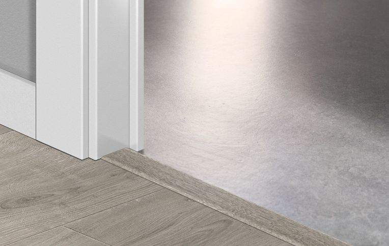 Profilé multi fonction INCIZO STRATIFIE Quick Step, mdf, décor gris brossé, l.4.80 x L. 215.00 cm