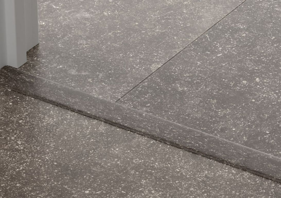 Profilé multi fonction INCIZO STRATIFIE Quick Step, mdf, décor gris foncé, l.4.80 x L. 215.00 cm