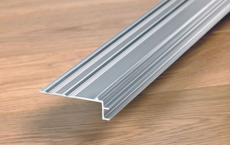 Base pour nez de marche Quick Step Aluminium à visser invisible, Capture, l 0.00x L. 215.00 cm