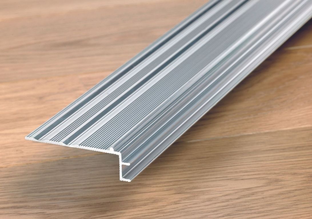 Base pour nez de marche Quick Step Aluminium à visser invisible, Capture, l 0.00x L. 215.00 cm