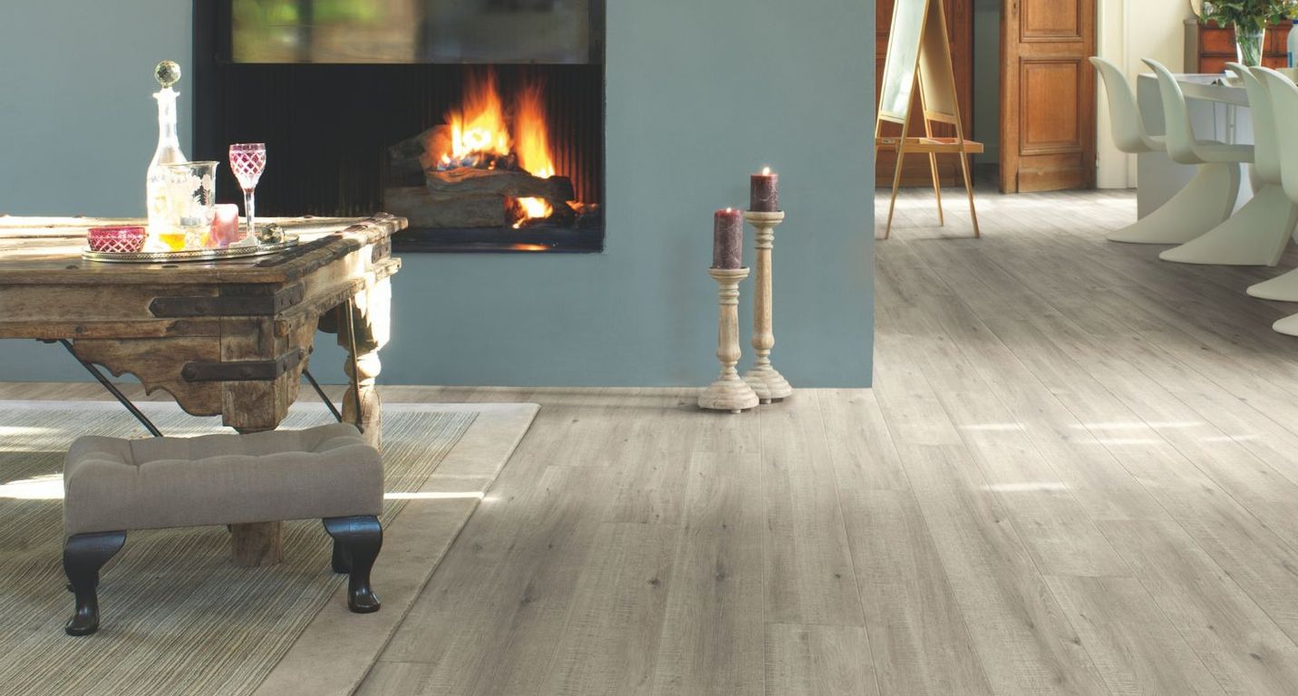 Sol stratifié IMPRESSIVE Quick Step, aspect Bois grisé raboté, lame 19.00 x 138.00 cm