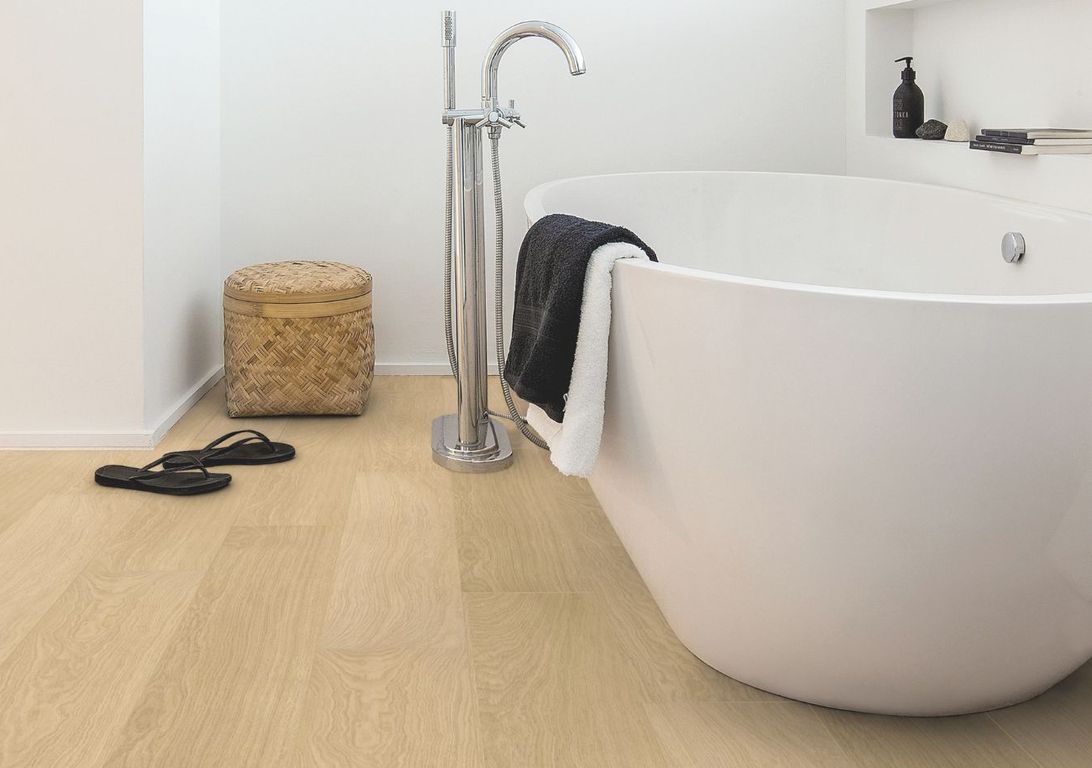 Sol stratifié IMPRESSIVE Quick Step, aspect Bois blond, lame 19.00 x 138.00 cm