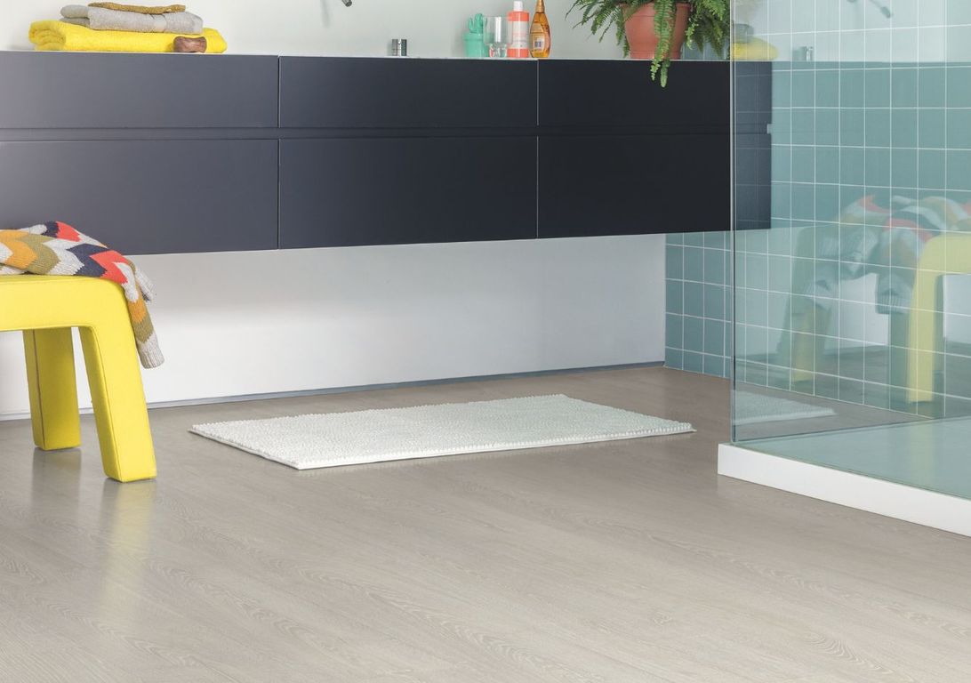 Sol stratifié IMPRESSIVE Quick Step, aspect Bois gris clair, lame 19.00 x 138.00 cm