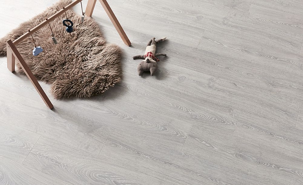 Sol stratifié IMPRESSIVE Quick Step, aspect Bois gris, lame 19.00 x 138.00 cm