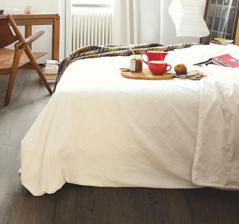 Sol stratifié IMPRESSIVE ULTRA Quick Step, aspect Bois brun, lame 19.00 x 138.00 cm