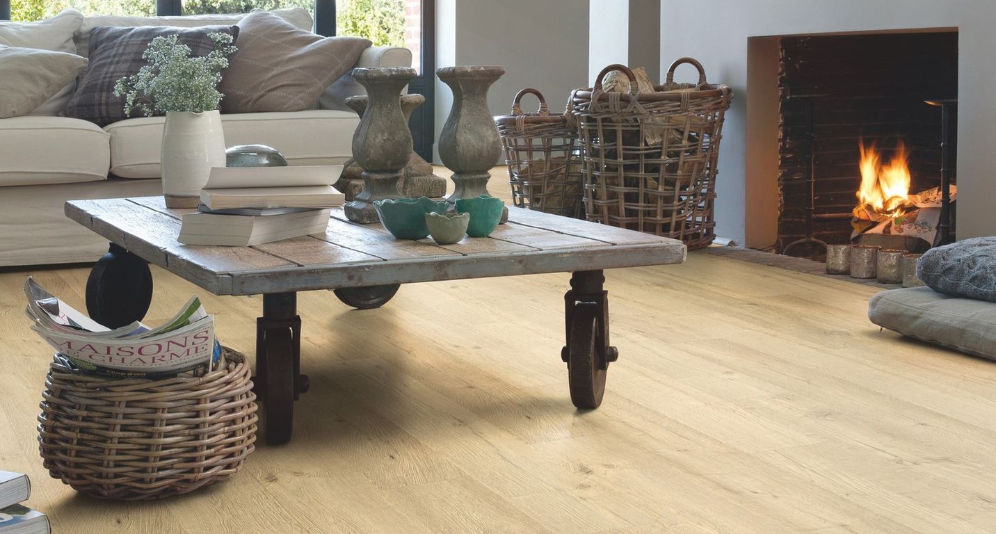 Sol stratifié IMPRESSIVE ULTRA Quick Step, aspect Bois naturel sablé, lame 19.00 x 138.00 cm