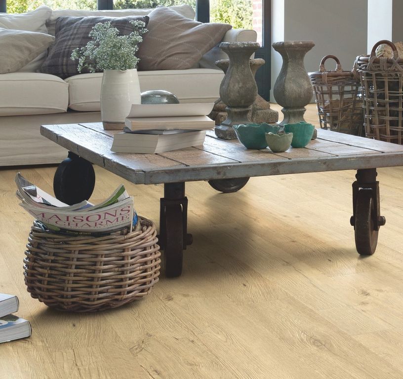 Sol stratifié IMPRESSIVE ULTRA Quick Step, aspect Bois naturel sablé, lame 19.00 x 138.00 cm