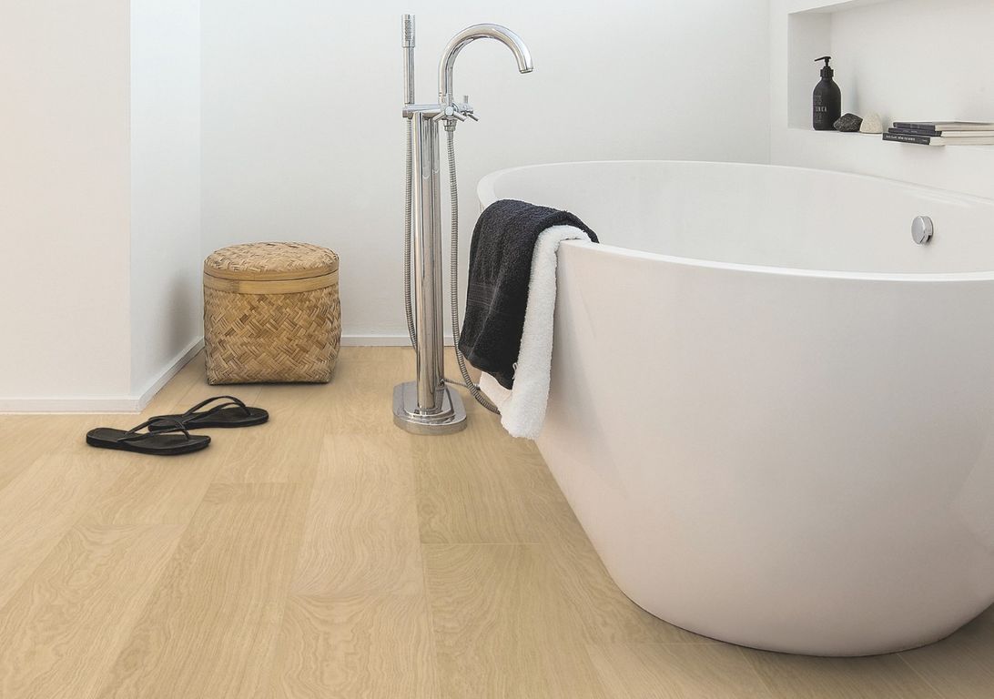 Sol stratifié IMPRESSIVE ULTRA Quick Step, aspect Bois blond, lame 19.00 x 138.00 cm