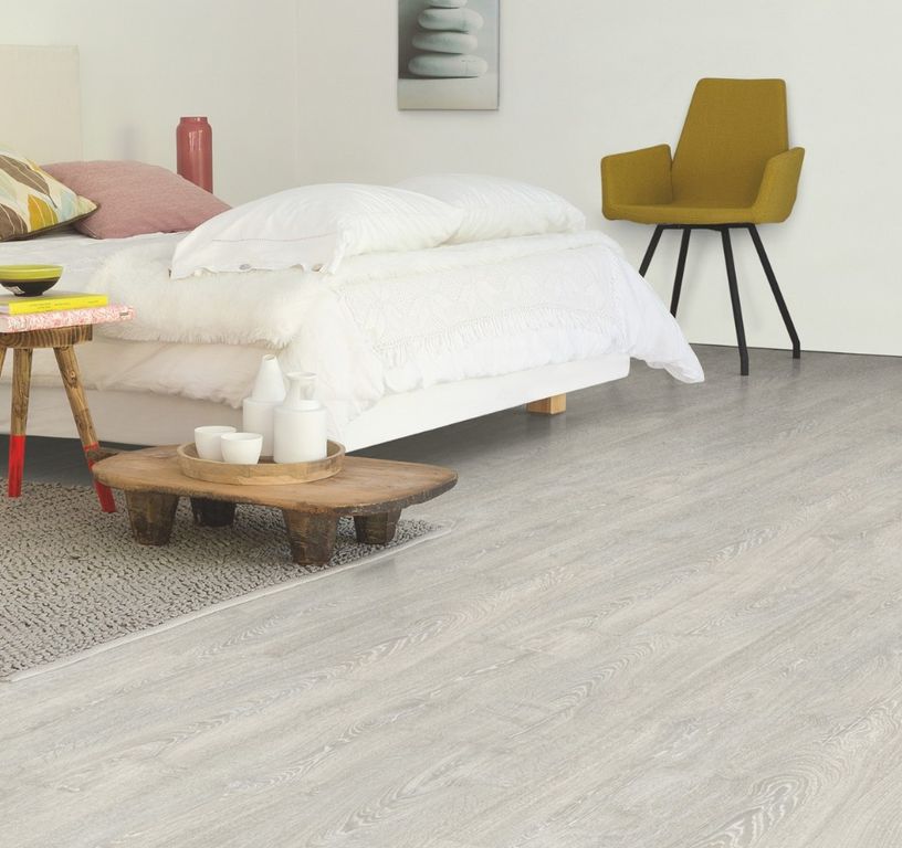 Sol stratifié IMPRESSIVE ULTRA Quick Step, aspect Bois gris, lame 19.00 x 138.00 cm